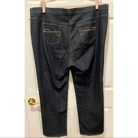 Plus Size Jeans - Picture 2 of 3